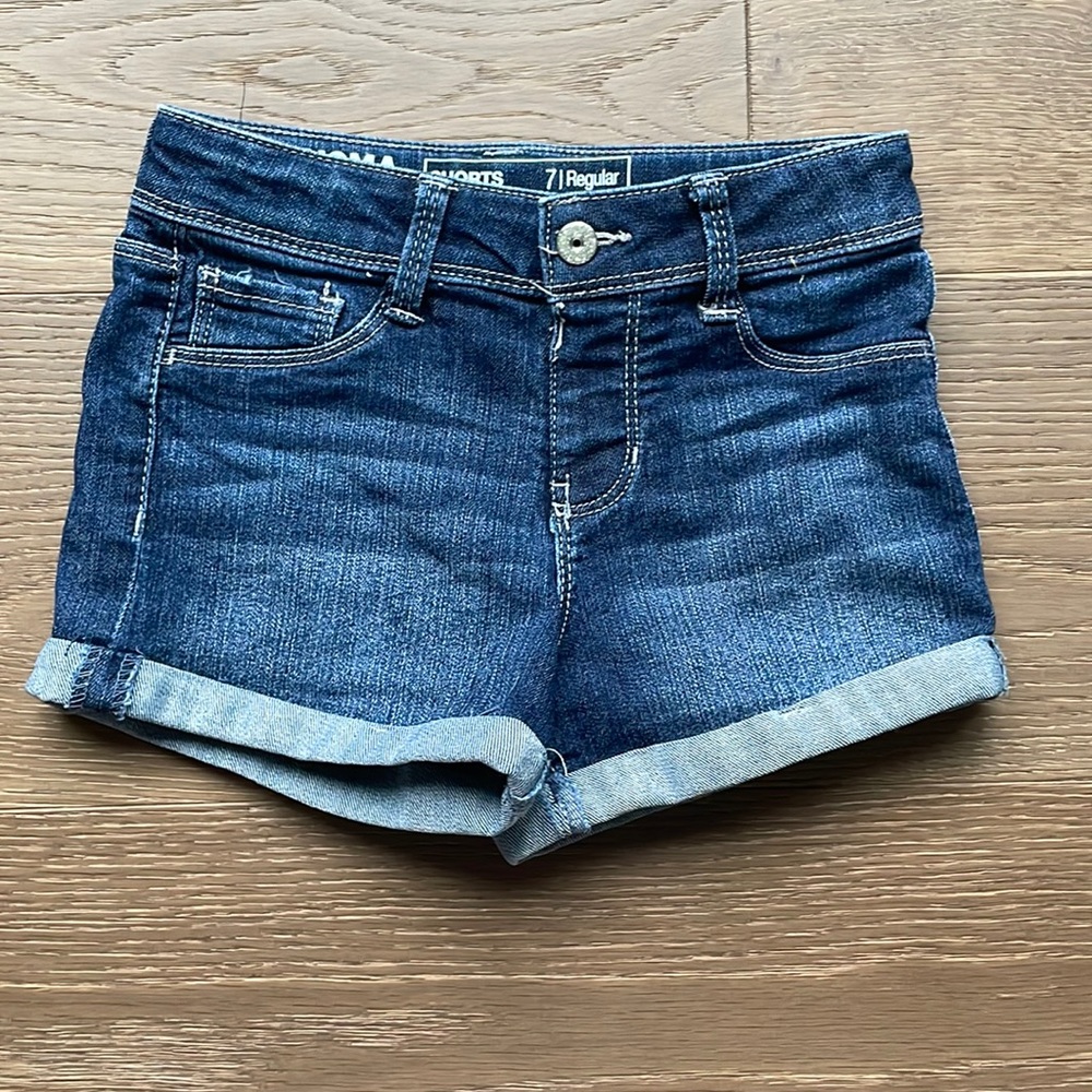 5/$25 EUC Sonoma Denim Adjustable Waist Shorts Size 7 Regular